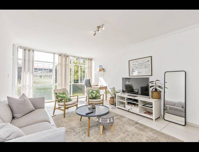 1 BEDROOM APARTMENT TO LET IN HYDE PARK
